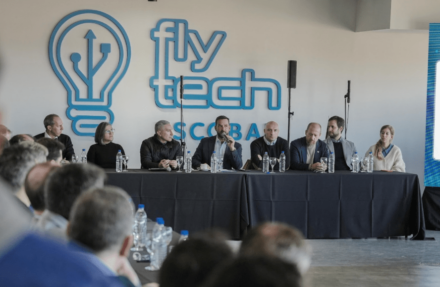 Sujarchuk integra industria, educación y trabajo en el programa CiudadanIA 