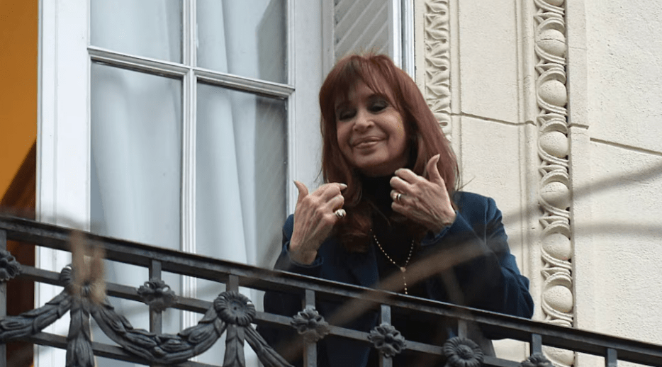 Qué implica el uso de la tobillera electrónica que podría aplicarse a Cristina&nbsp;Kirchner