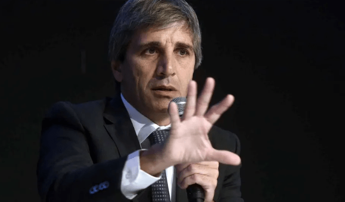 Caputo afirmó que el programa económico es la clave para terminar con la&nbsp;inflación