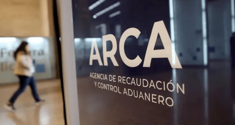 Microemppresas: prorrogan el beneficio para descontar el impuesto al&nbsp;cheque