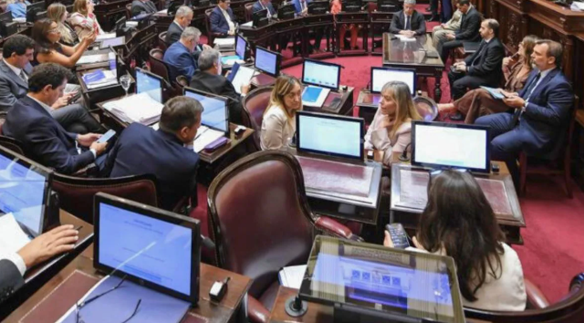 Reforma laboral: polémica por cambios en licencias por&nbsp;enfermedad