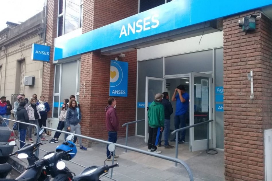 ANSES acelera despidos con causa para reducir personal antes de los retiros&nbsp;voluntarios