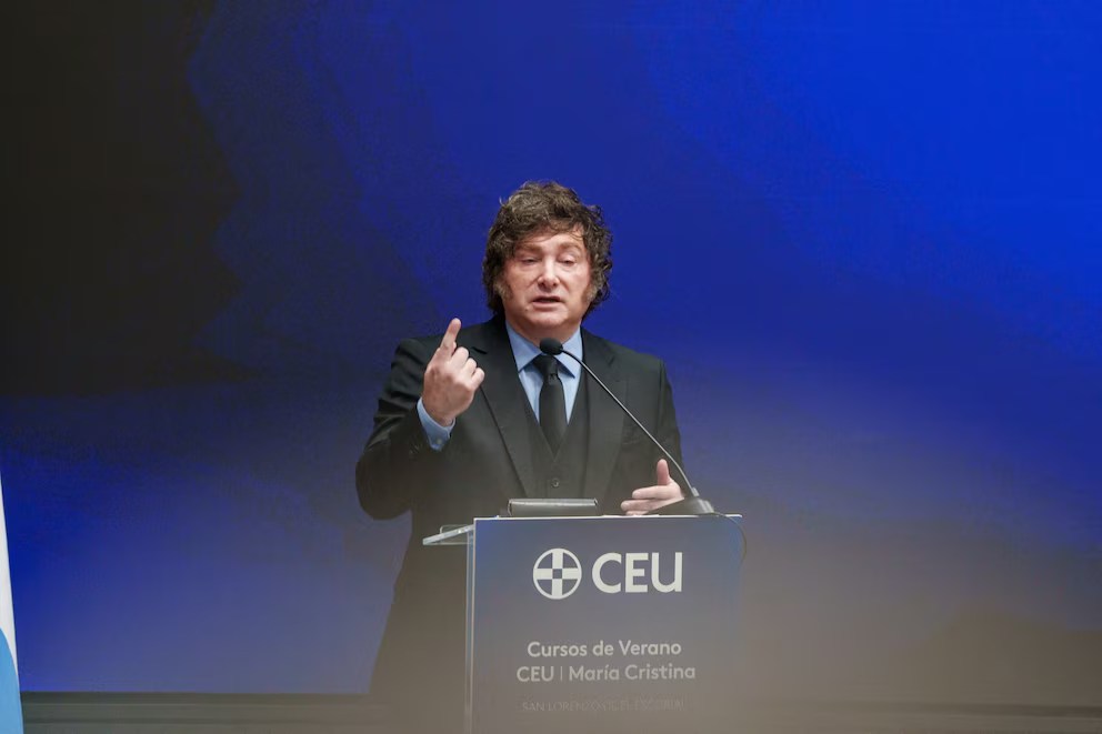 Milei habló del caso Adorni: apoyo político y advertencia ante un fallo&nbsp;judicial